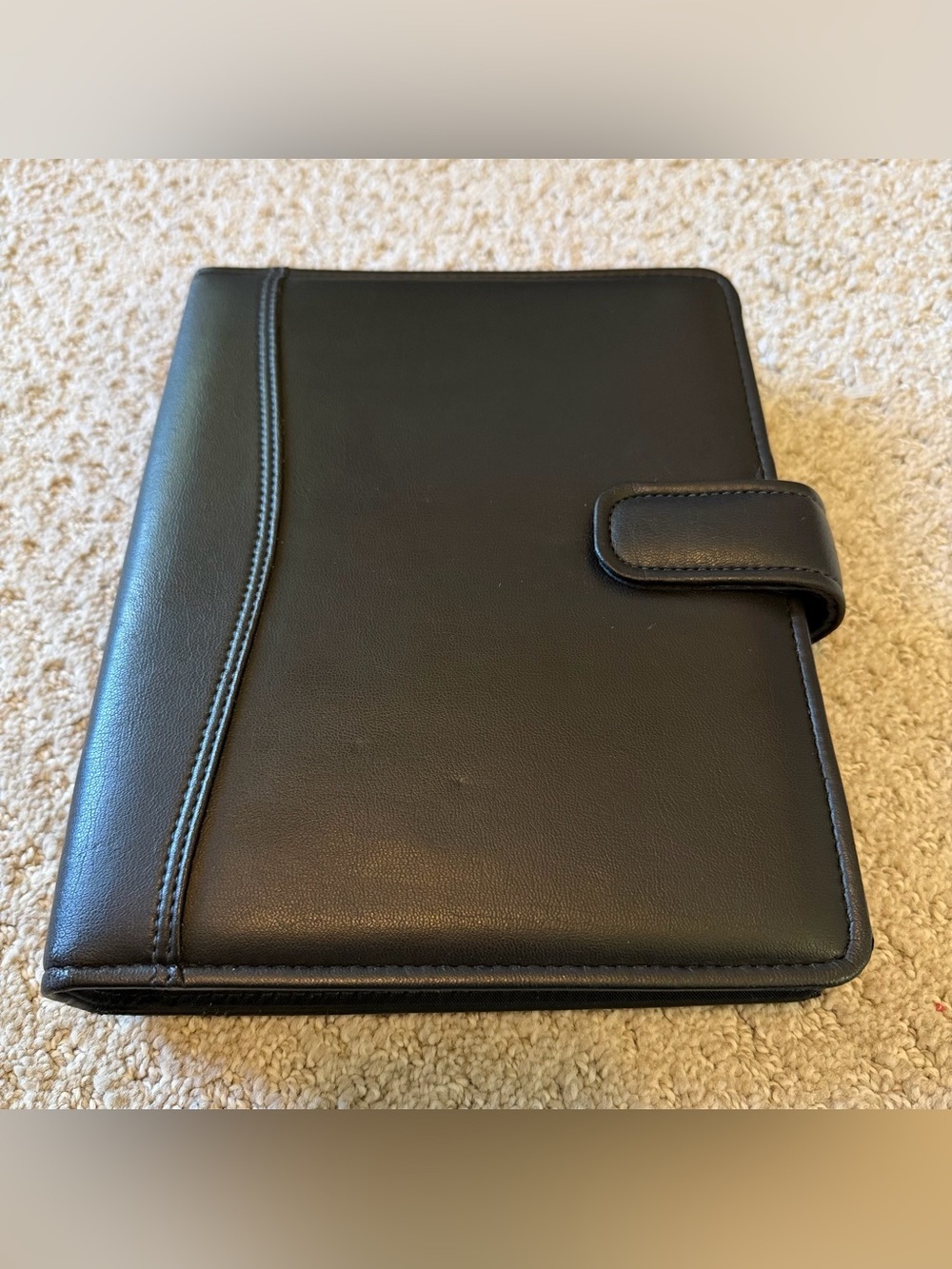 Day Timer Smooth Black Leather 7 Ring Planner Snap Close Inserts 90s Vintage (2)